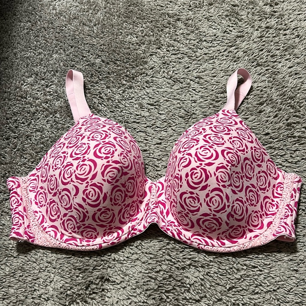 pink underwire bra